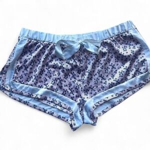 Pink and white‎ floral shorts with floral women's large